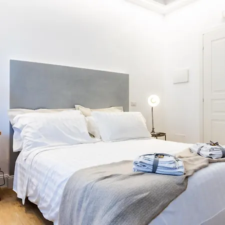 Bed & Breakfast La Maison Du Charme Rome